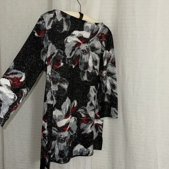 Chico’s 1 M Black Silver Metallic Red Burgundy Floral Quarter Sleeve Sweater - Picture 5 of 11